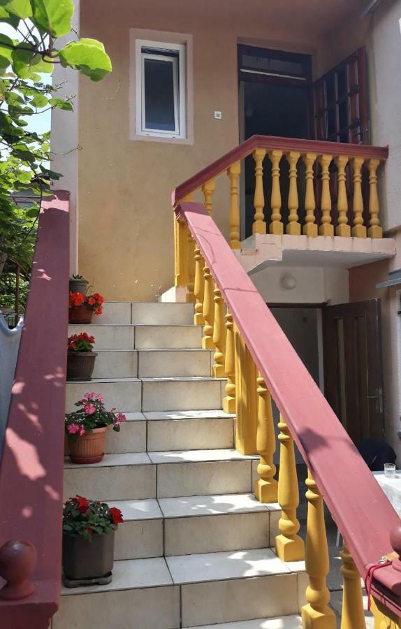 Apartman Tatjana Sutomore Exteriér fotografie