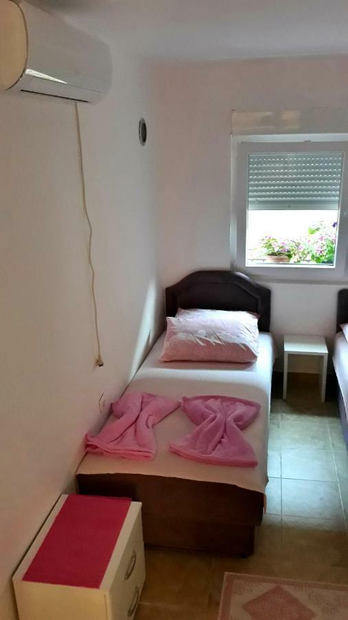 Apartman Tatjana Sutomore Exteriér fotografie