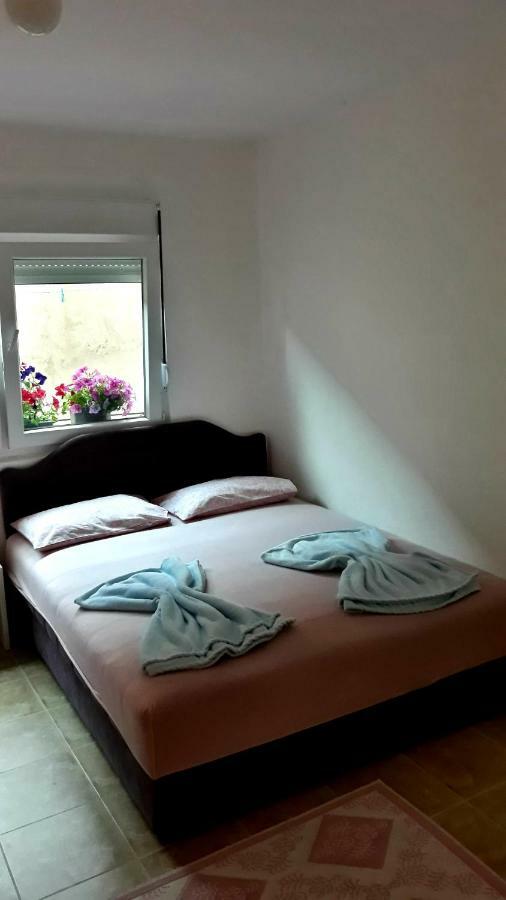 Apartman Tatjana Sutomore Exteriér fotografie
