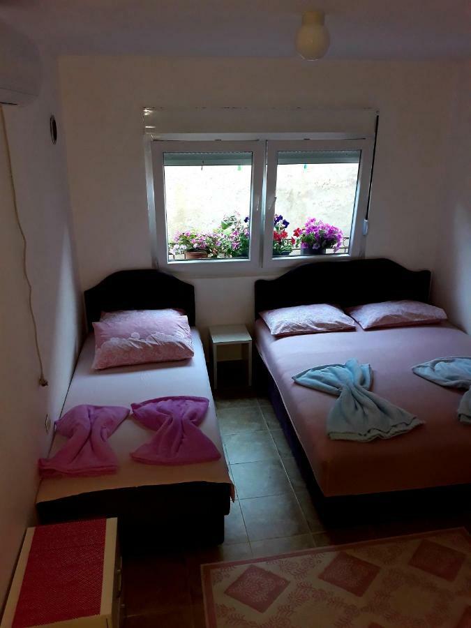 Apartman Tatjana Sutomore Exteriér fotografie