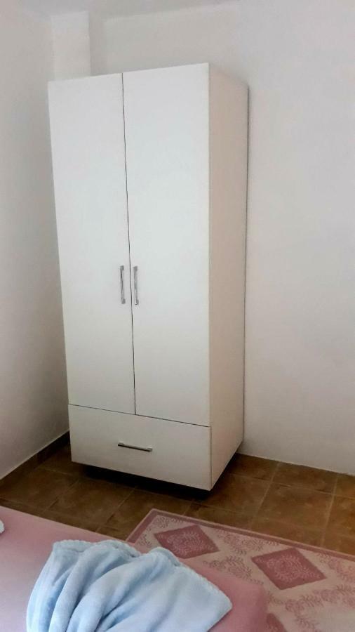 Apartman Tatjana Sutomore Exteriér fotografie